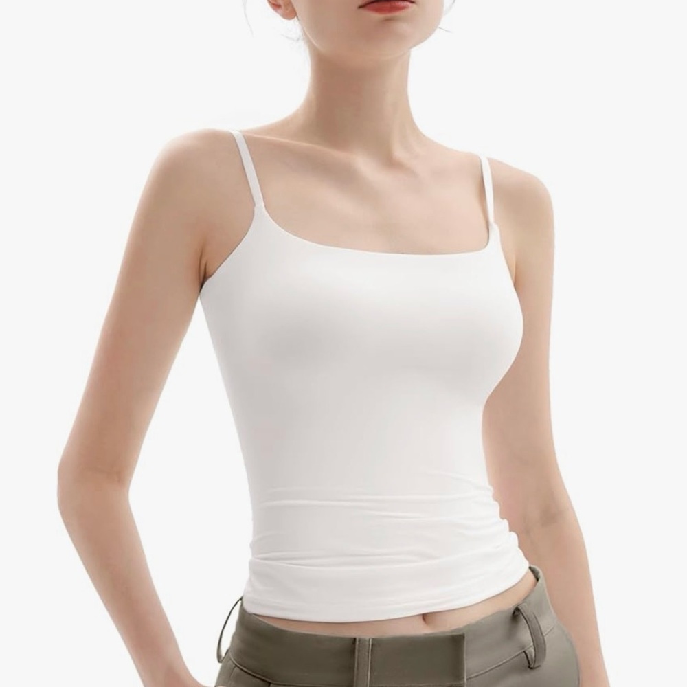 Pumiey White Tank Top